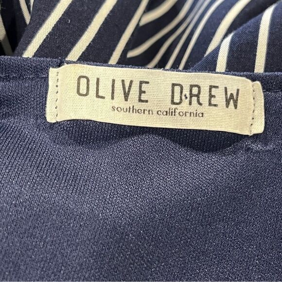 Striped Navy and White casual short sleeve Dress - Picture 8 of 11